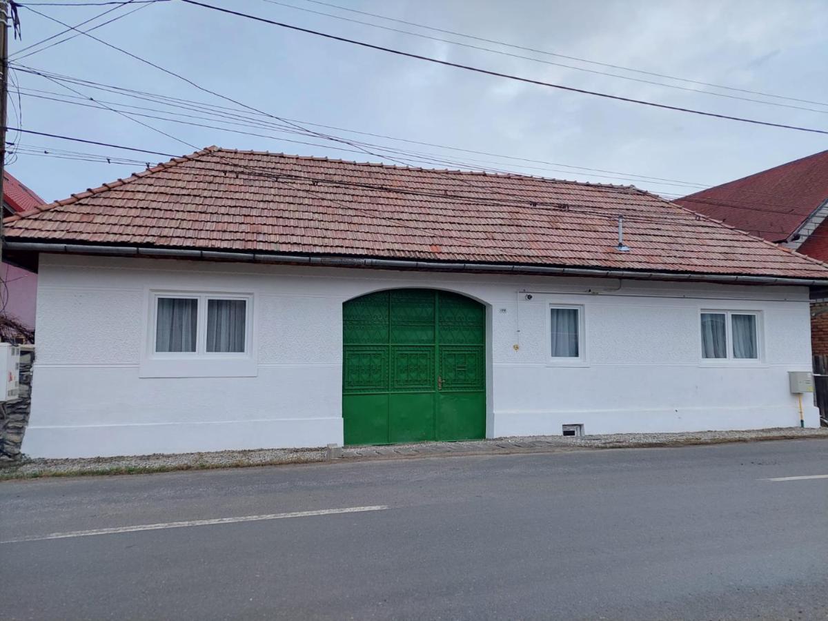 Casuta De Sub Munte Cârțișoara - B&B