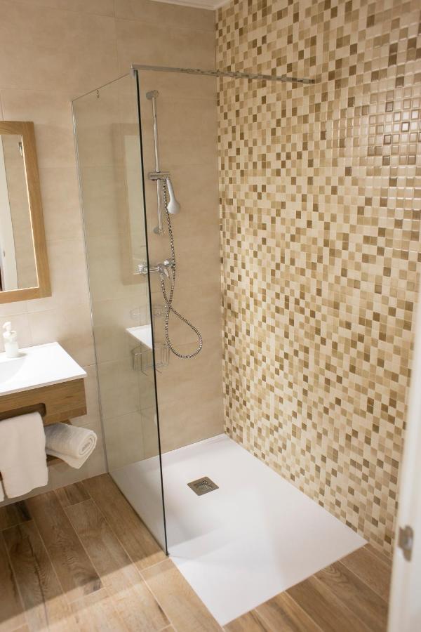 Twin Room with Bathroom