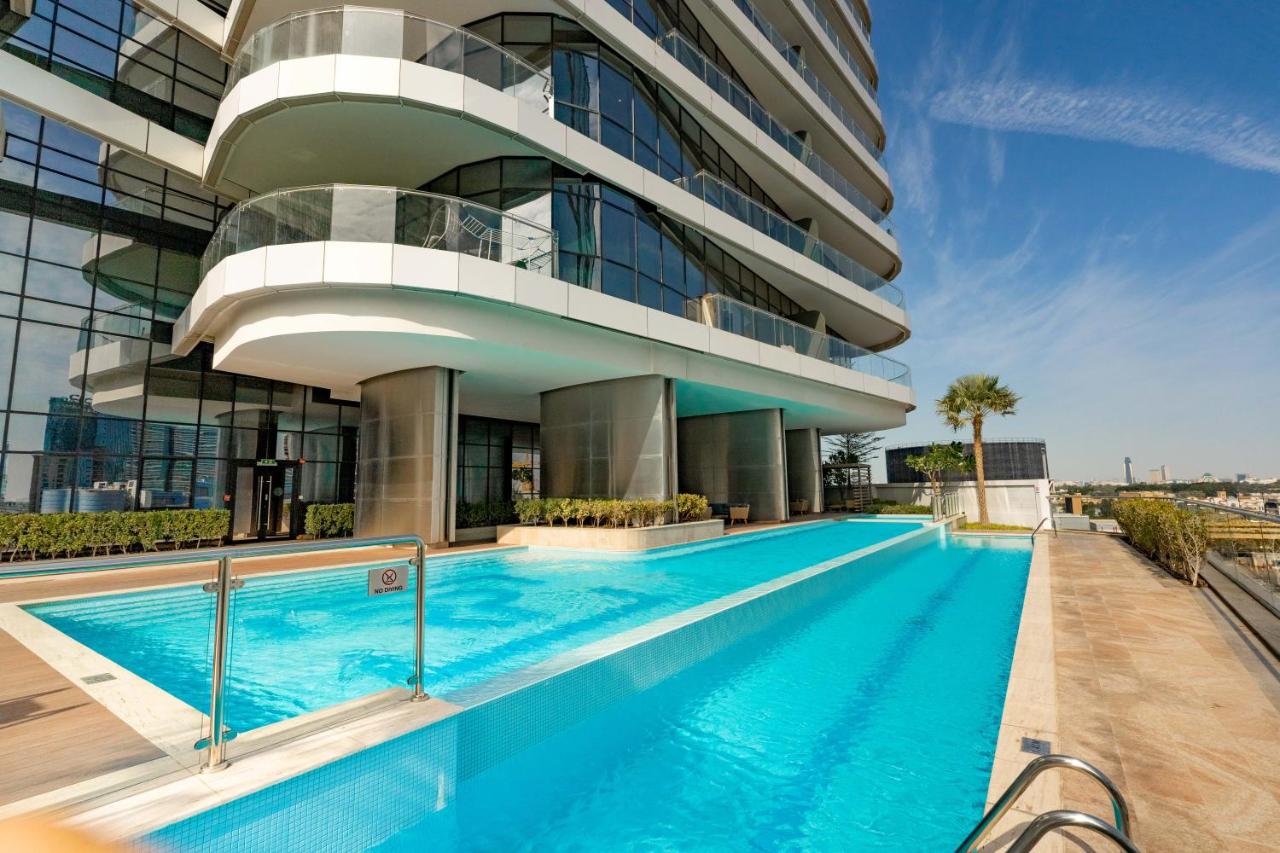 FAM Living - RP Heights - 3 Mins Walk to Burj Khalifa & Dubai Mall Downtown Dubai - B&B Dubai