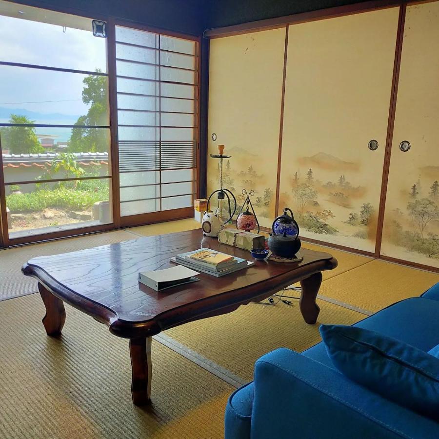 Japanese-Style Room