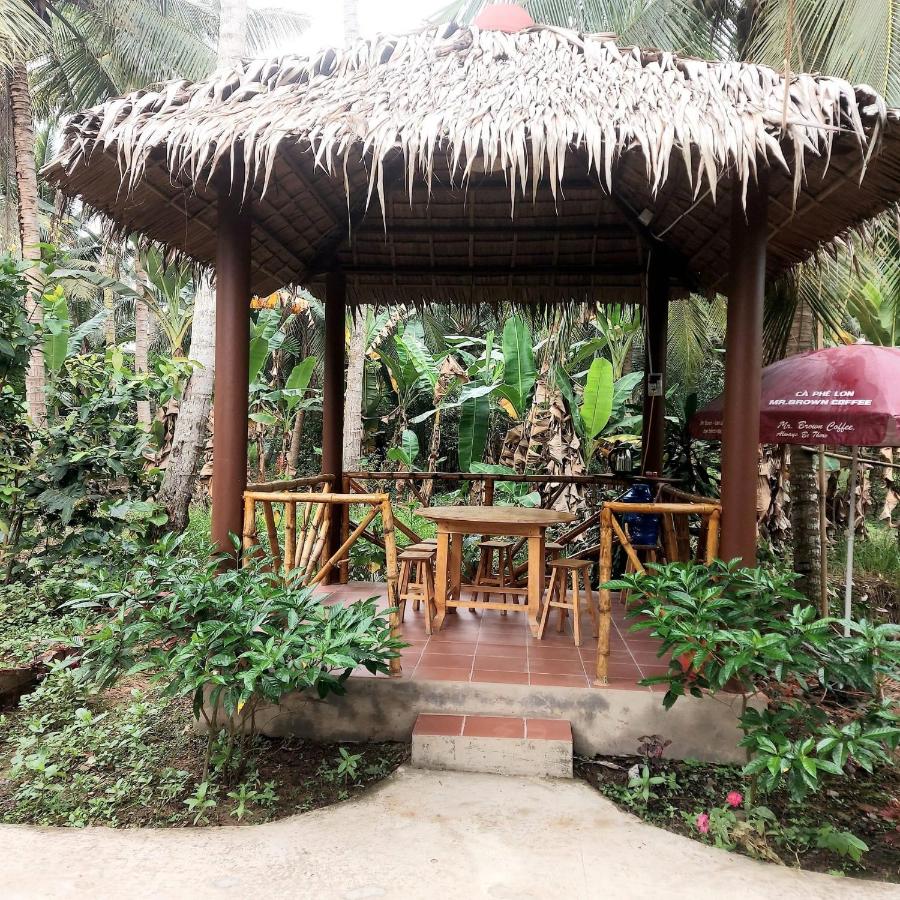 Homestay Nam Hàm Luông - B&B Bến Tre
