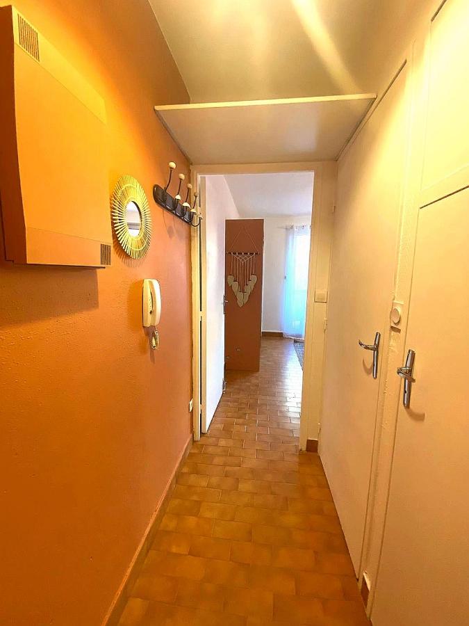 Studio vue mer. Calme et idéalement situé - B&B