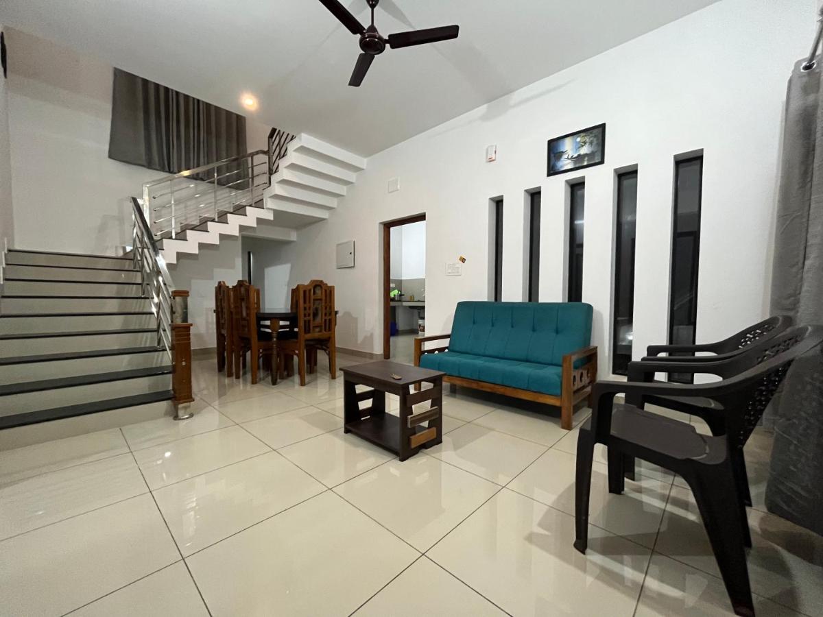 HOLLYWOOD Villa - B&B Ganapathivattam