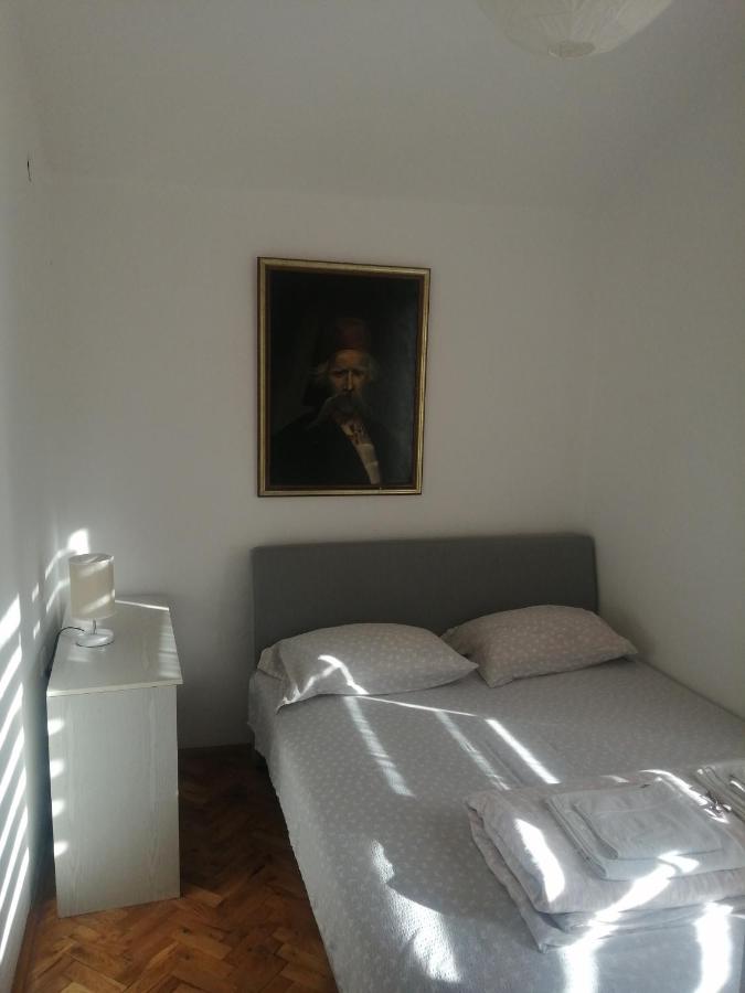 Kamer met Kingsize Bed en Balkon