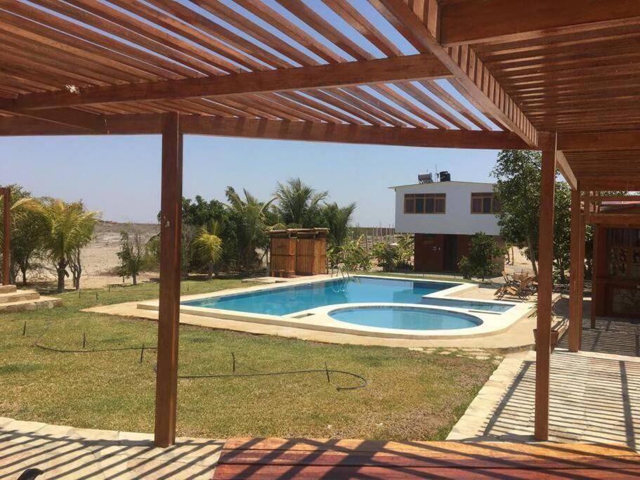 B&B Colán - Kalani heights 1 bedroom house that sleeps 6 - Bed and Breakfast Colán