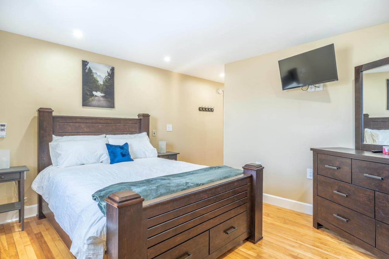 Queen Suite