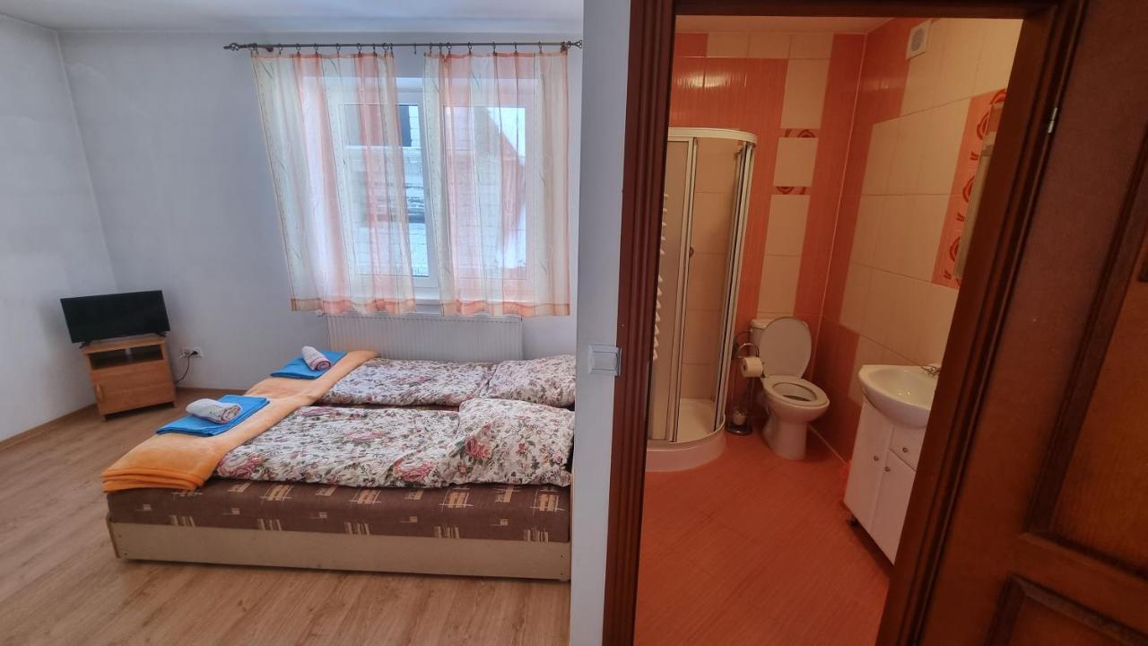 Triple Room with Private Bathroom