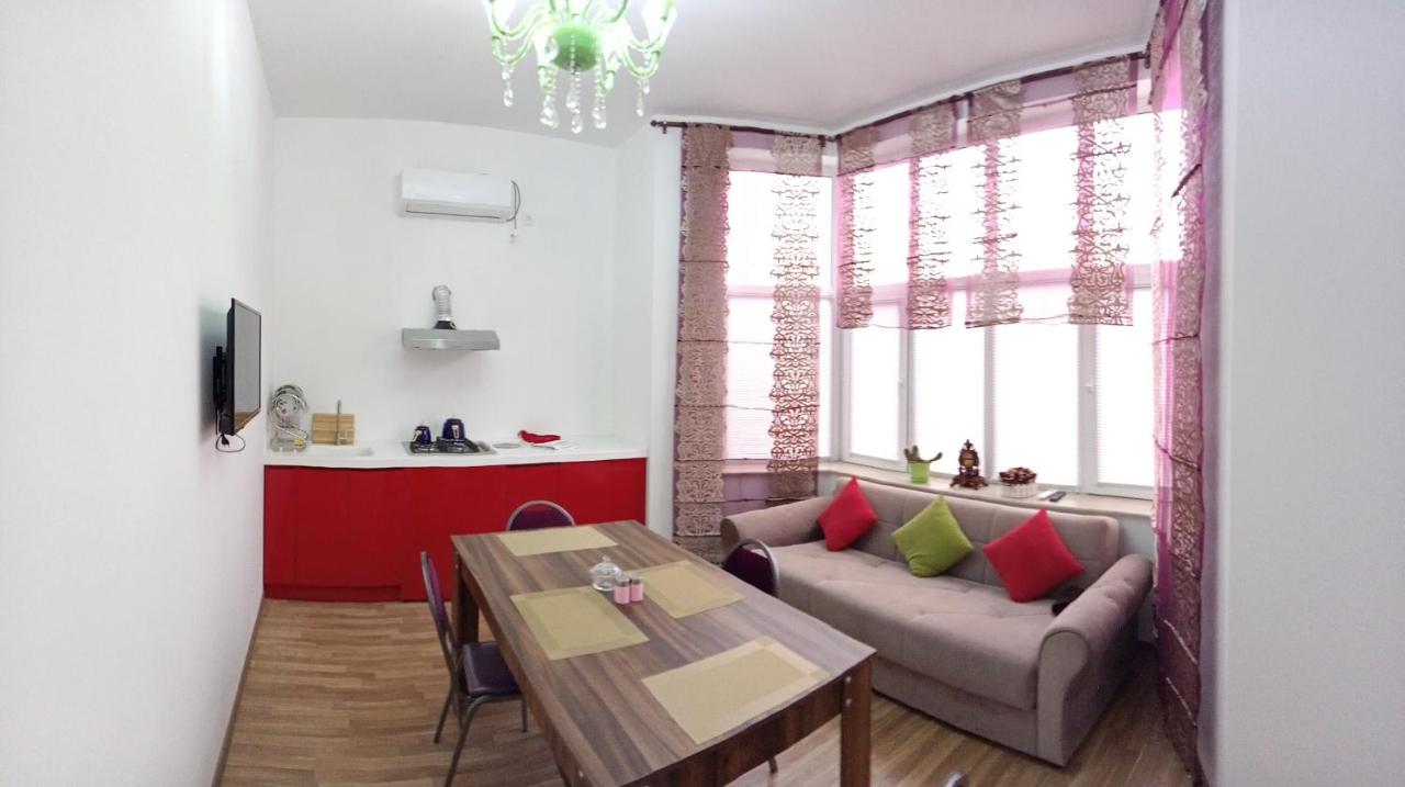 B&B Baku - Colour - Bed and Breakfast Baku