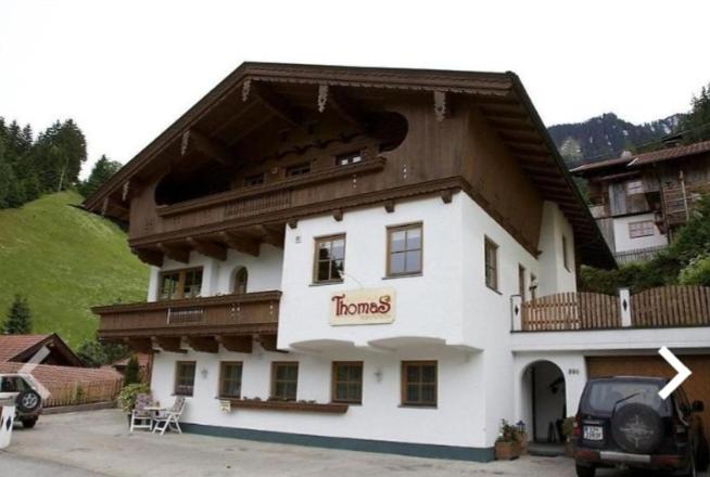 B&B Mayrhofen - Landhaus Thomas - Bed and Breakfast Mayrhofen