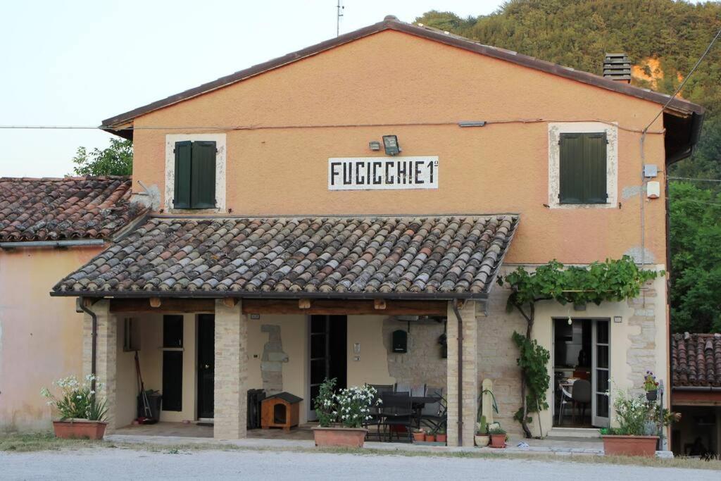 Verde e tranquillità a Fucicchie - Chambres d’hôtes