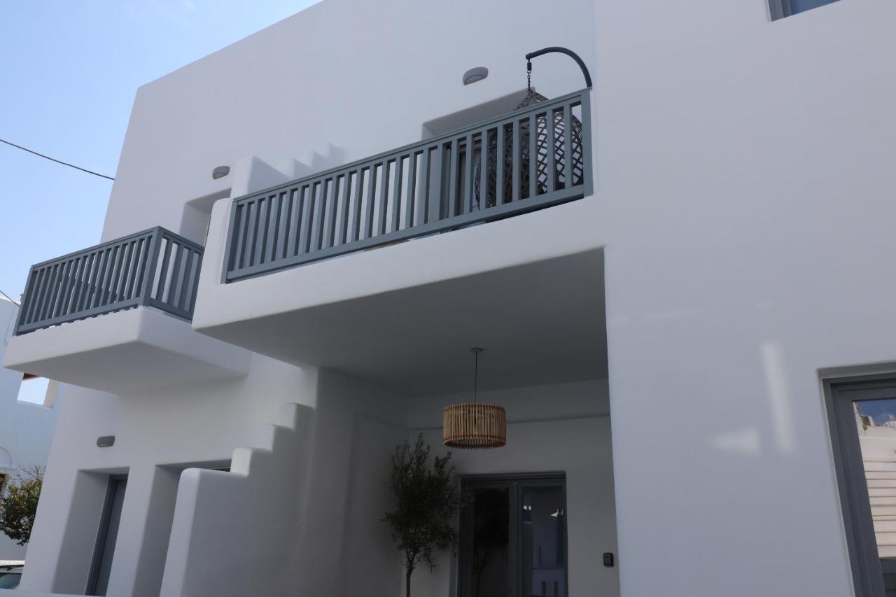 The Nine Graces - Agios Prokopios Beach Apartments -Option with terrace and jacuzzi - B&B