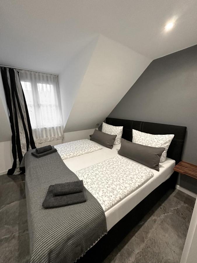 Downtown Apartments Theatre - Bed and Breakfast Baden-Baden