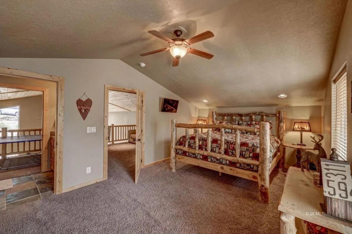 The Village Getaway - B&B