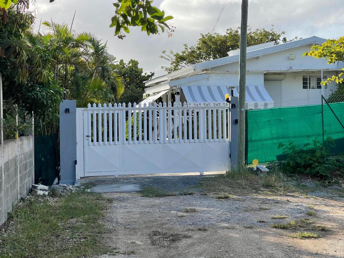 Bungalow les hibiscus - B&B