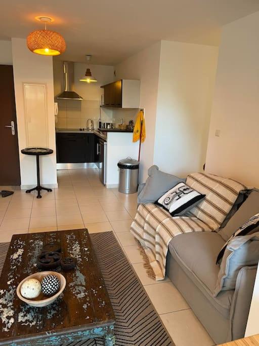 T2 Saint-Denis -Jardin de l'Etat - B&B
