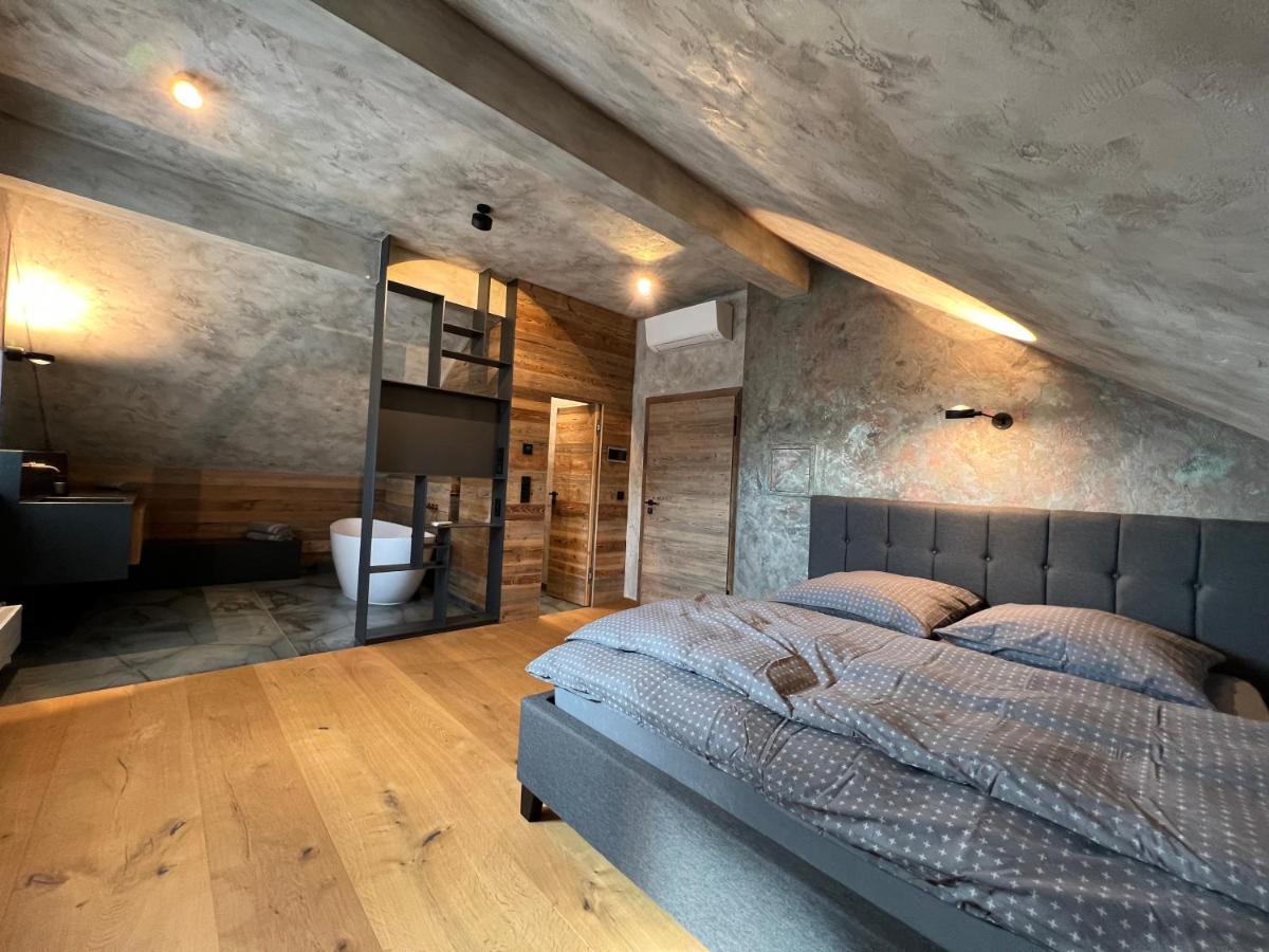 Appartement der Extraklasse mit Whirlpool - B&B
