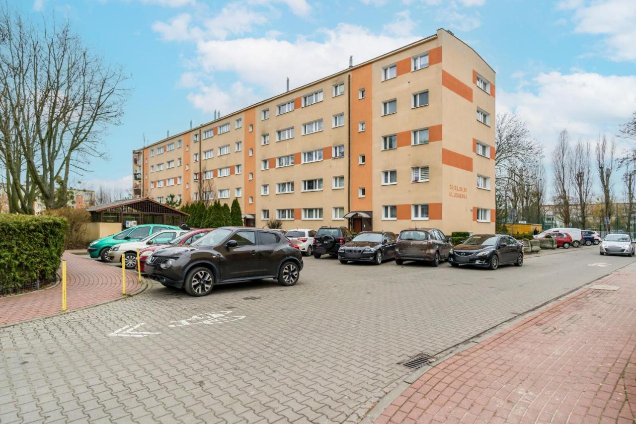 Grunwald Jesienna Apartment Comfort by Noclegi Renters - B&B