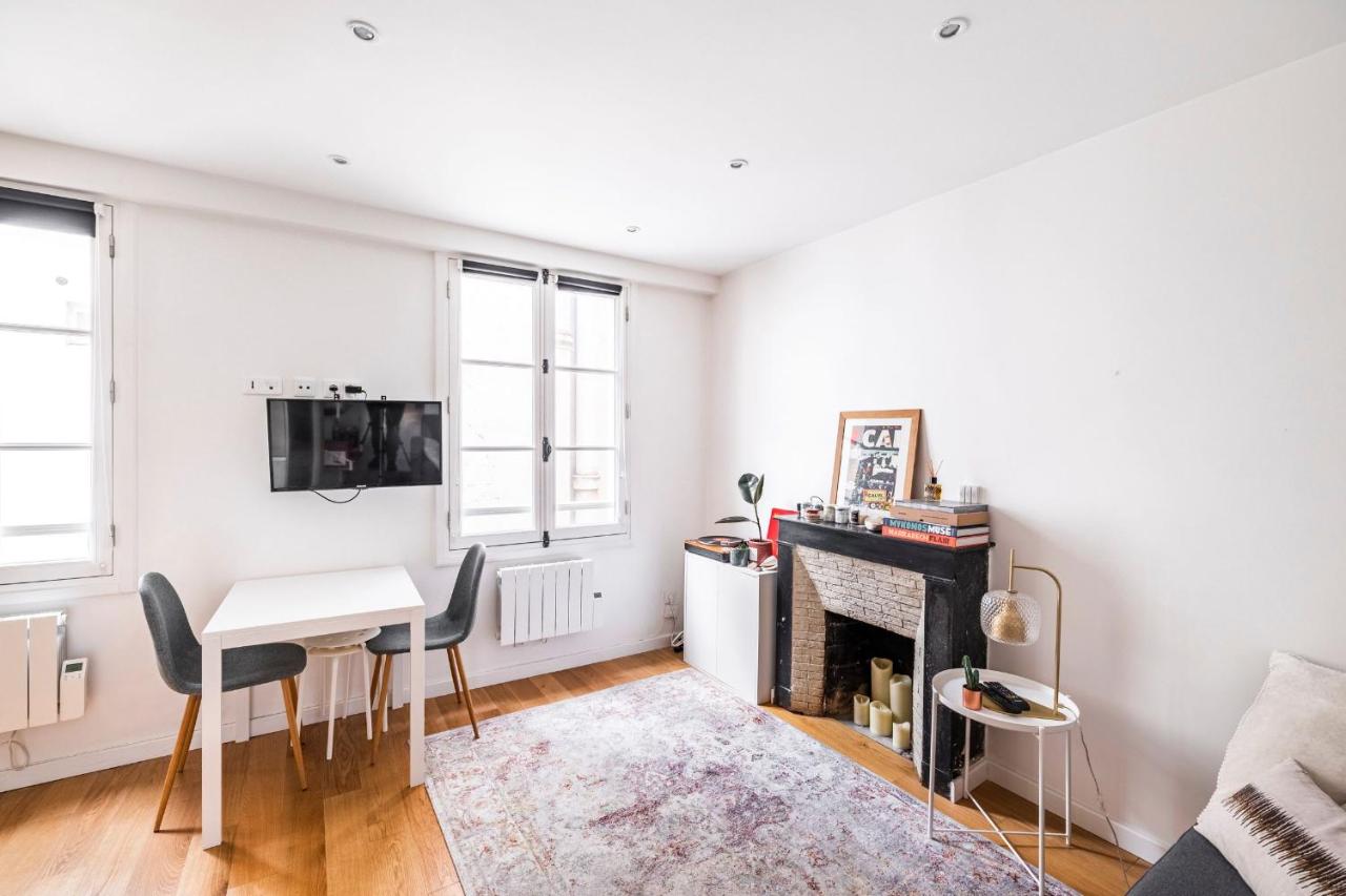 Ciseaux 4G - SAINT GERMAIN DES PRÈS - Best Location - B&B