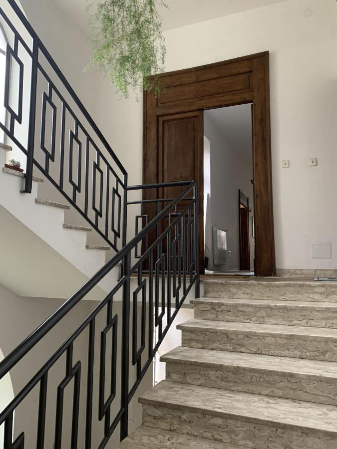 Orvieto: Spacious 3BR 3BA apartment with balcony & patio - B&B