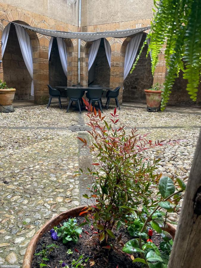 B&B Orvieto - Orvieto: Spacious 3BR 3BA apartment with balcony & patio - Bed and Breakfast Orvieto