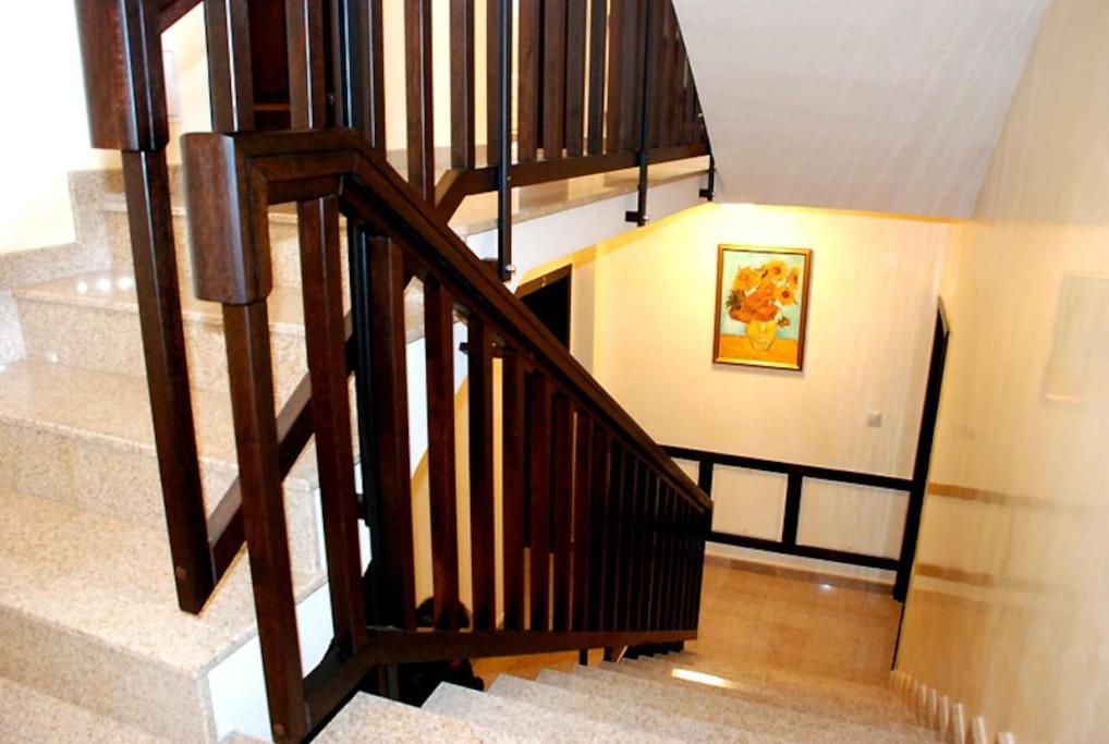 House Trivia - B&B Bansko