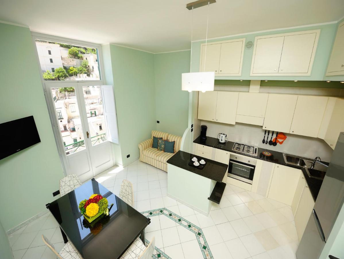 Two-Bedroom Apartment with Sea View - Split Level