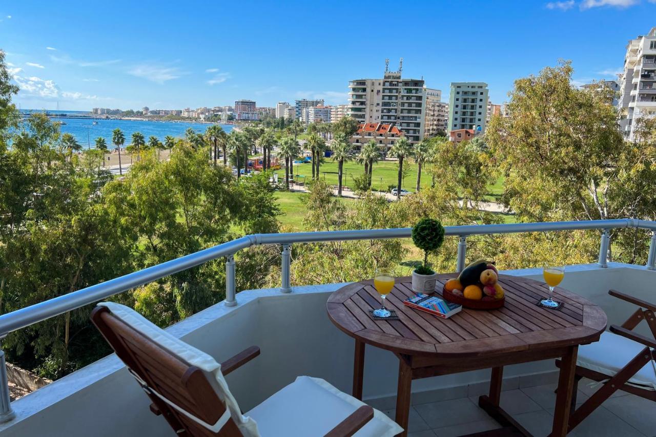 B&B Vlorë - SeaLaVita, Modern 2 BR Apartment Sea & Sunset View - Bed and Breakfast Vlorë