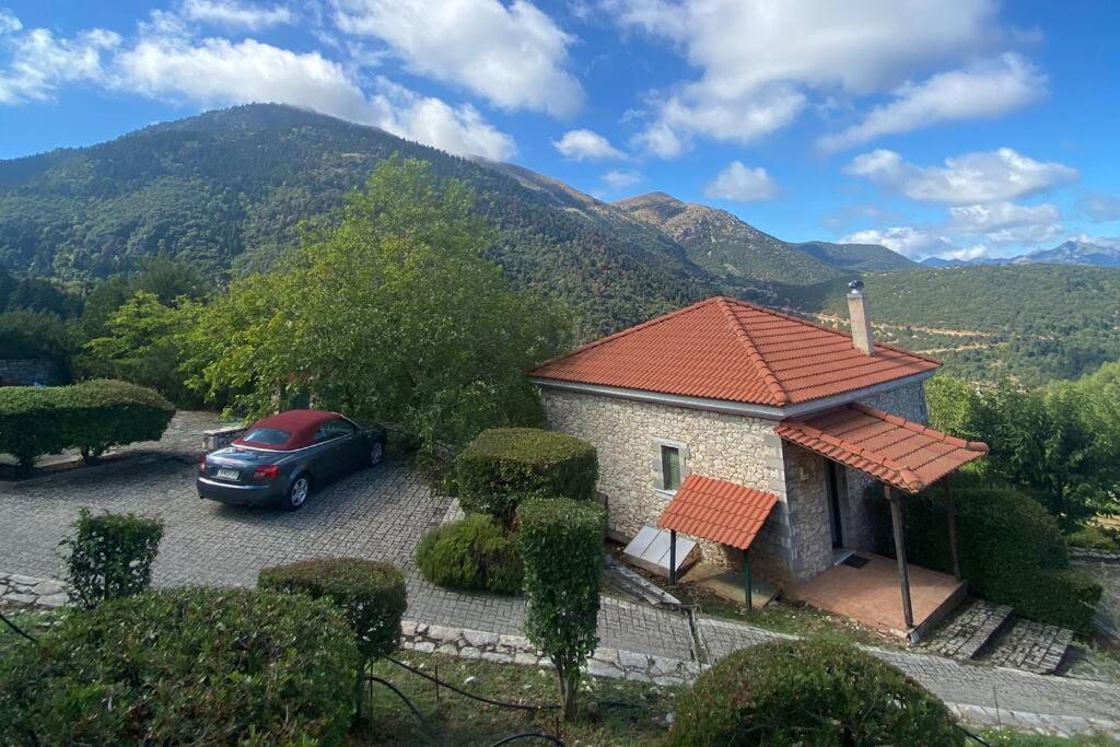 B&B Kalávryta - Villa Nano Πέτρινη μεζονέτα στο βουνό με τζάκι - Bed and Breakfast Kalávryta