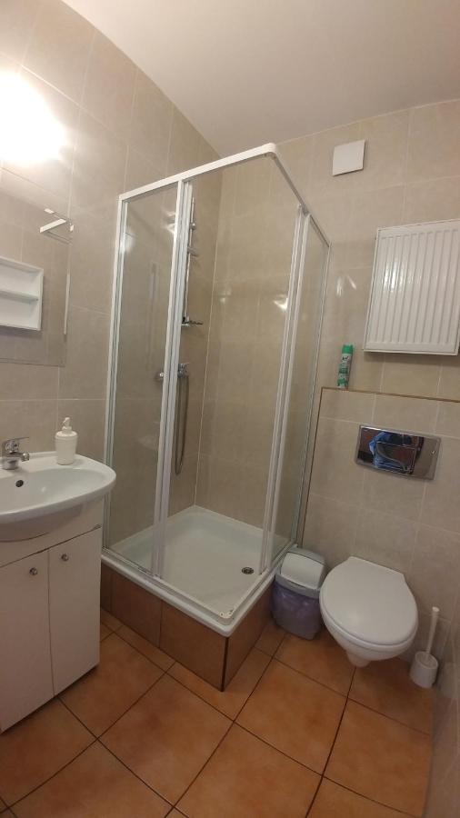 Chambre Quadruple avec Salle de Bains