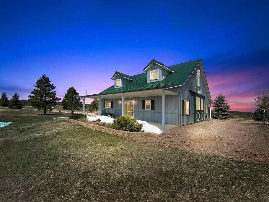 Unique Barn Stay Close to The Hills - Chambres d’hôtes