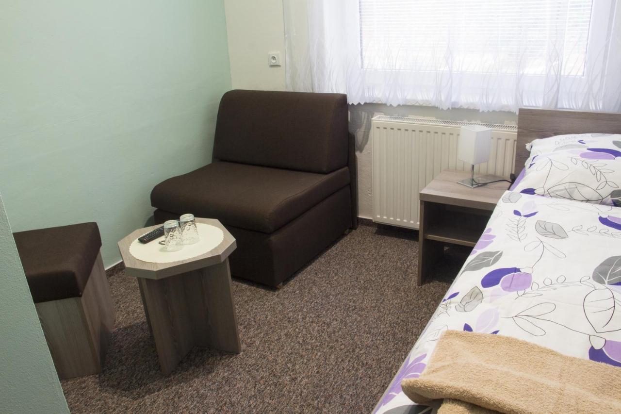 Chambre Simple avec Salle de Bains