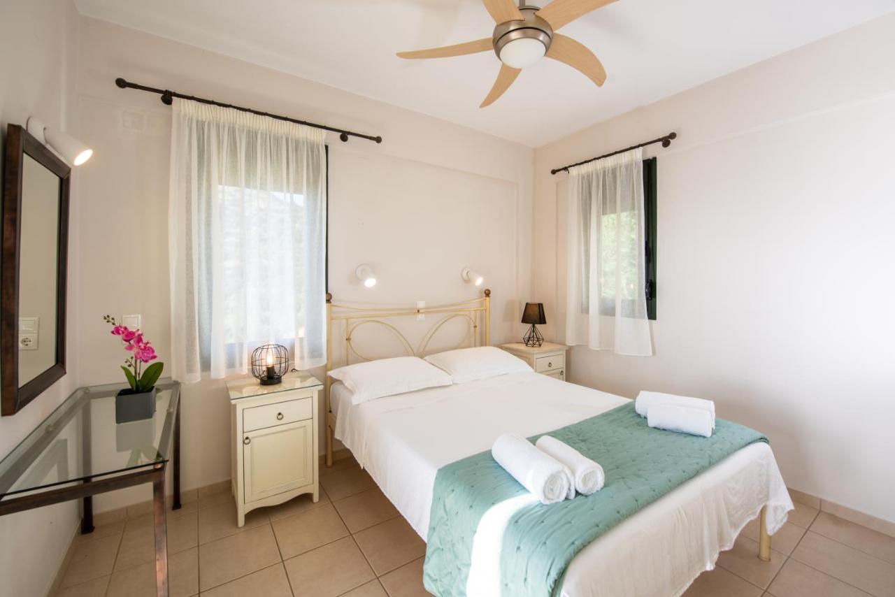 Apartment with Sea and Pool View - Second Floor (B1&B2)