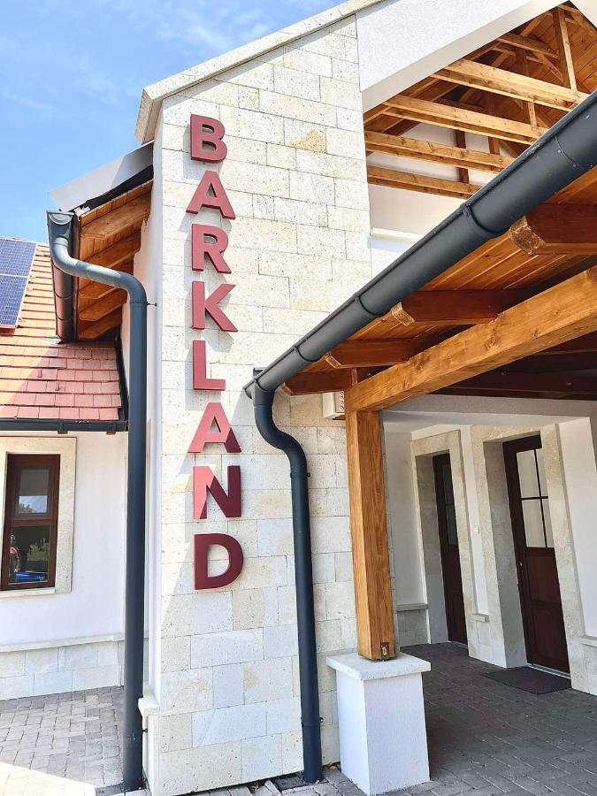 B&B Tarcal - Barkland Apartman - Bed and Breakfast Tarcal