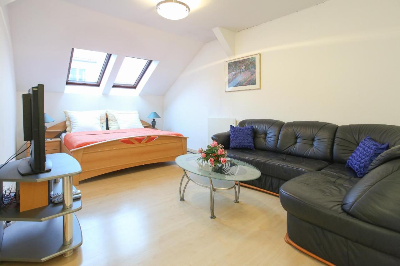 Apartment mit Terrasse