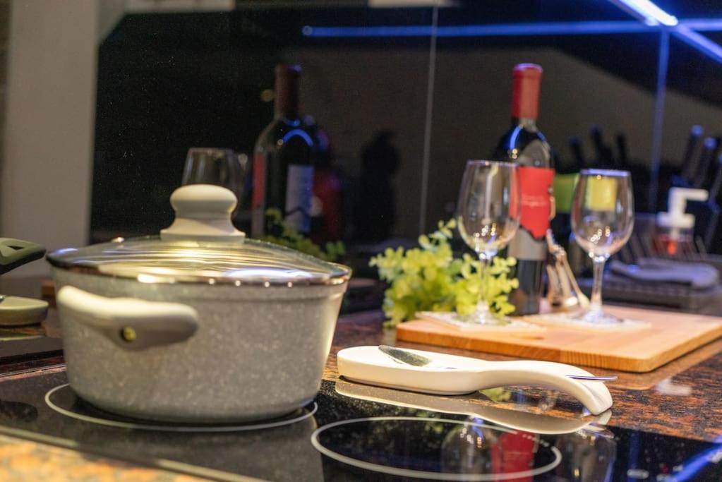 Stylish Cozy Studio with fireplace - Chambres d’hôtes Bansko