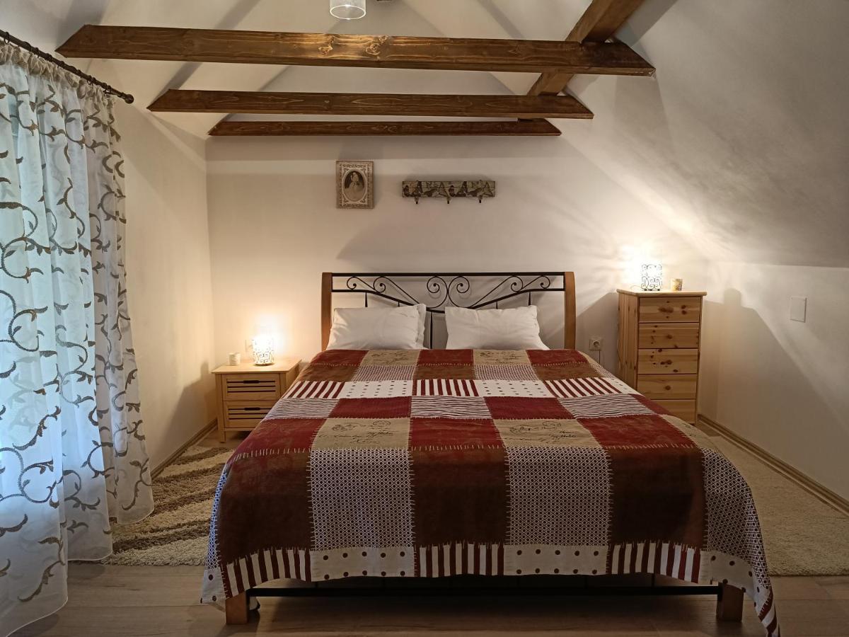 Familiensuite mit Balkon