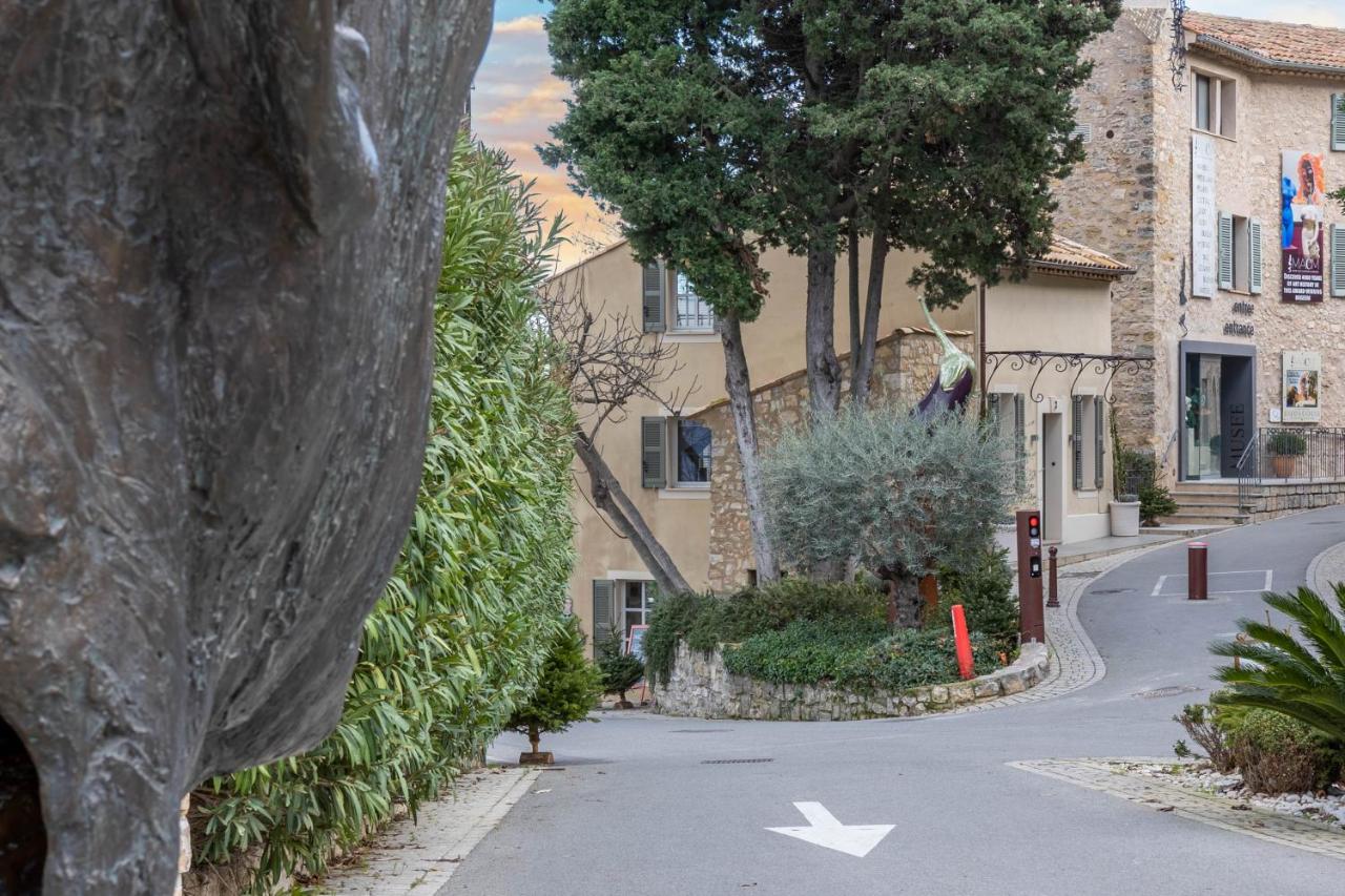 Mougins Collection - Magnifique maison au Cœur du Vieux Village de Mougins, vue sur les Alpes du Sud - Chambres d'hôtes Mougins
