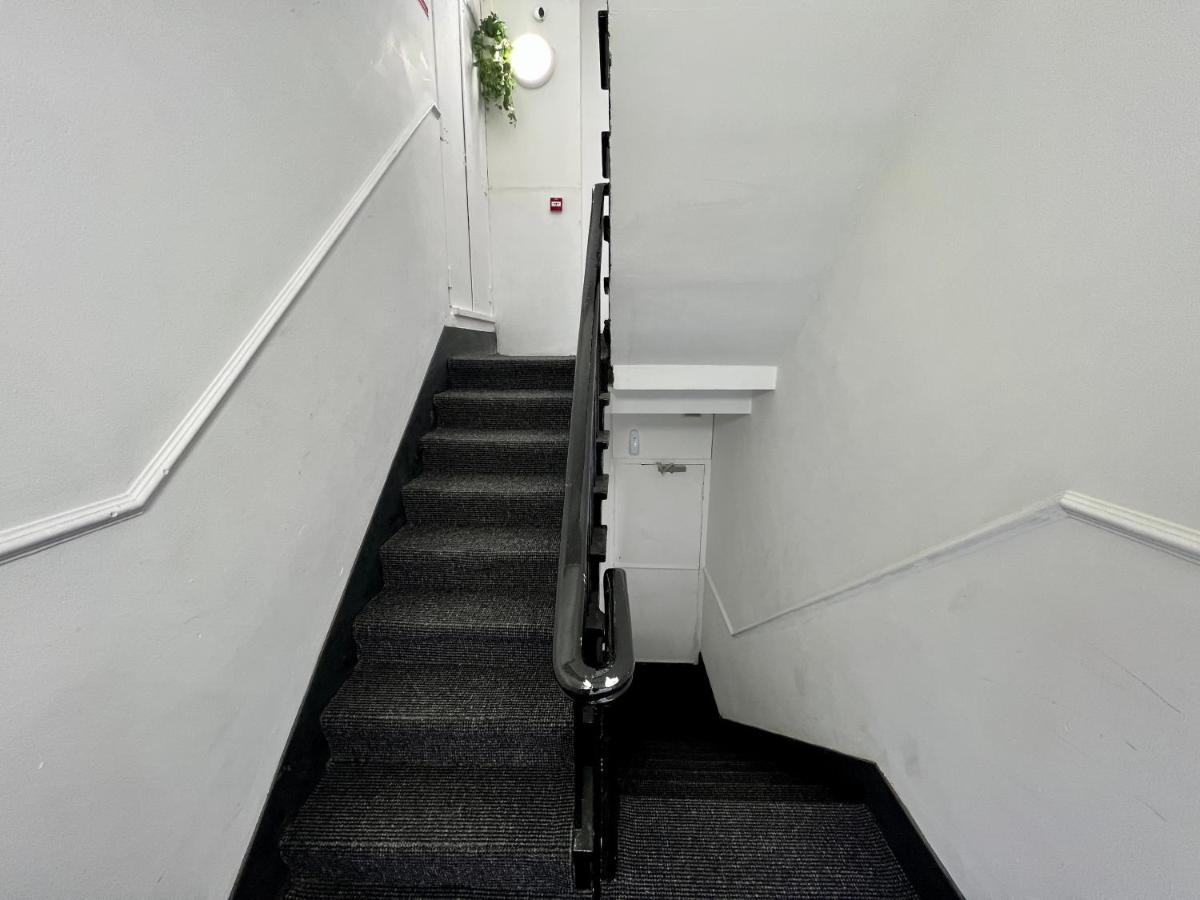 Heart of the City Centre - Serviced Apartments - B&B