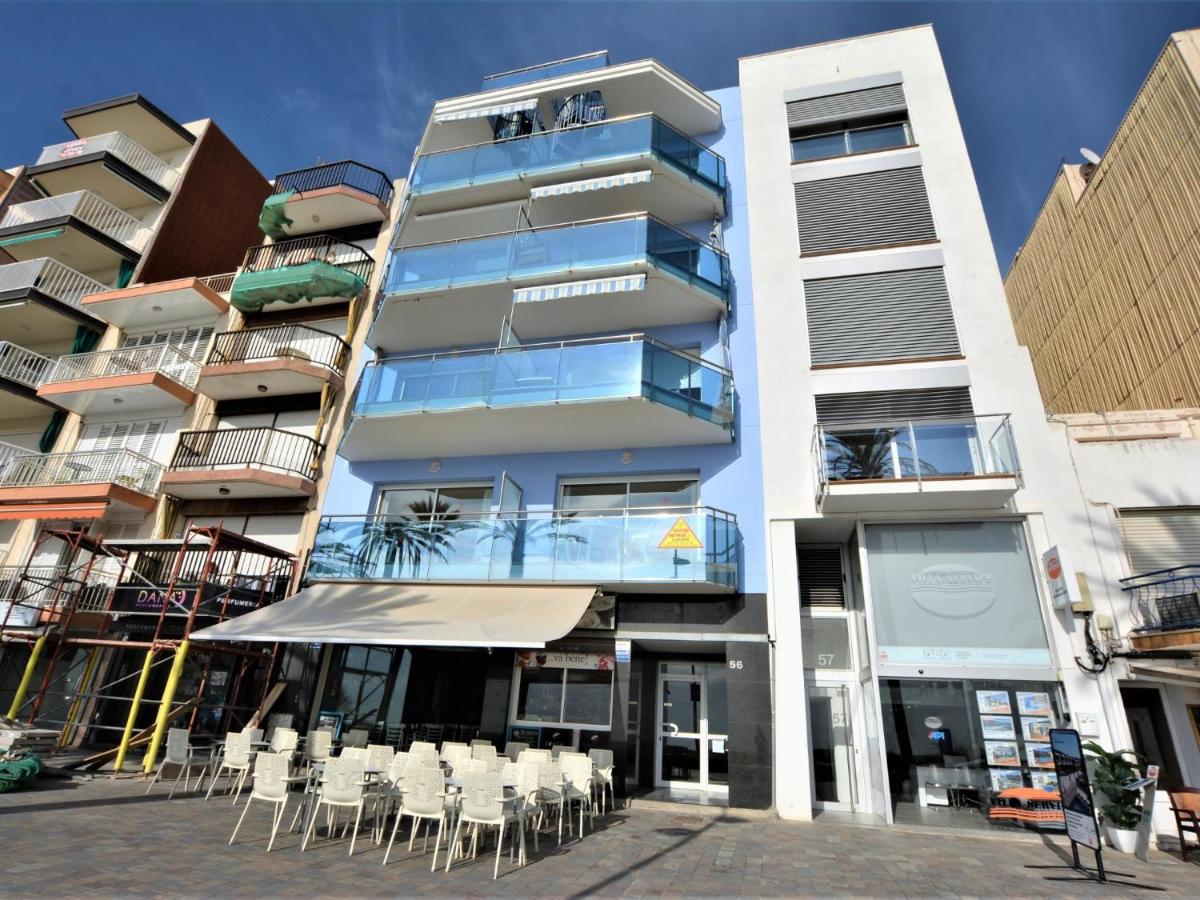 Villa Service - Papiol 1º 1ª - Bed and Breakfast Calafell