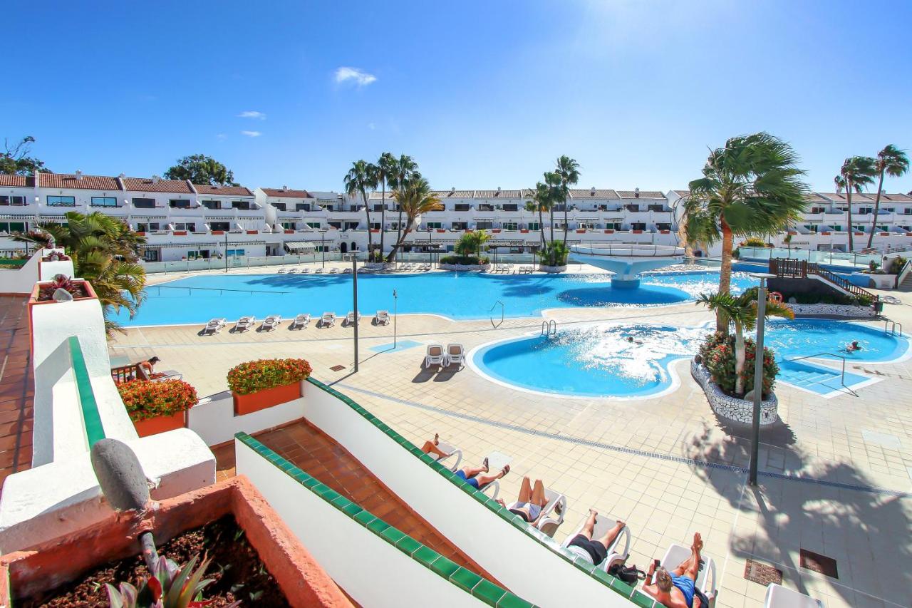 Nice 2 bedroom flat with big Pools and big terrace Parque don José, 313 - Ferienwohnung