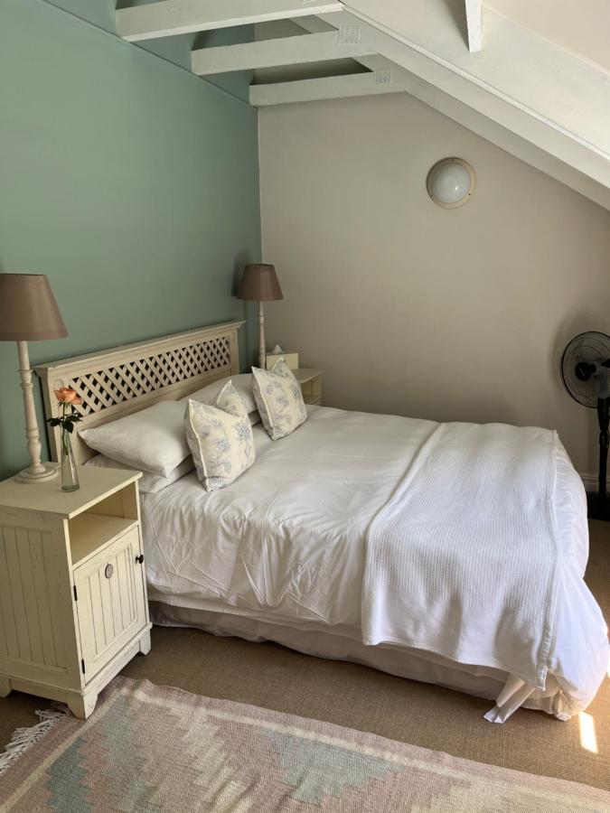 Constantia cottage- Warblers Nest - B&B Città del Capo