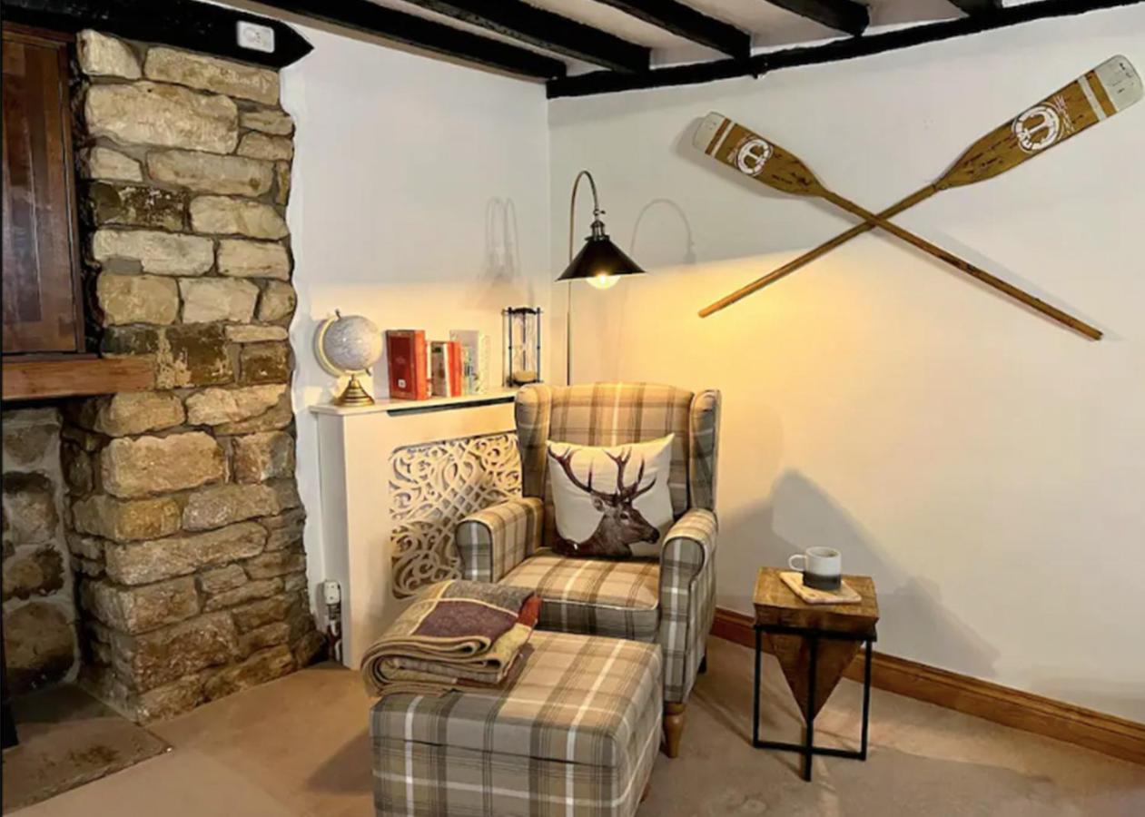 B&B Charlbury - China Cottage - Quaint, Cosy, Cotswolds Retreat - Bed and Breakfast Charlbury