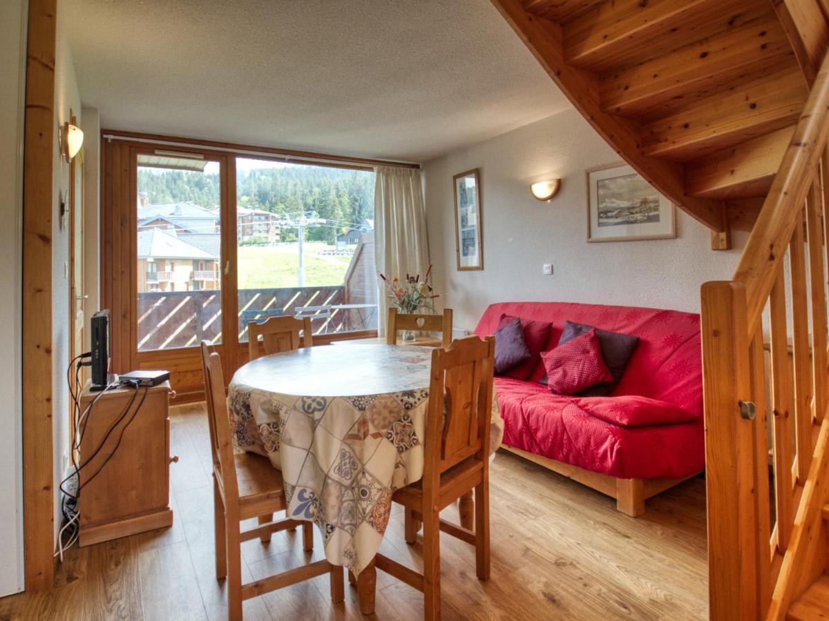 Duplex 2 étoiles aux pieds des pistes avec balcon, parking et équipement complet - FR-1-642-19 - B&B
