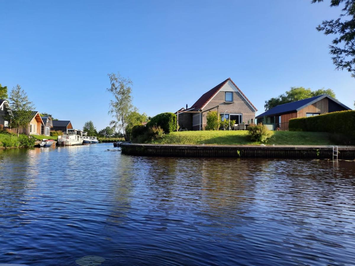 Waterhuis Friesland - B&B Aldwâld