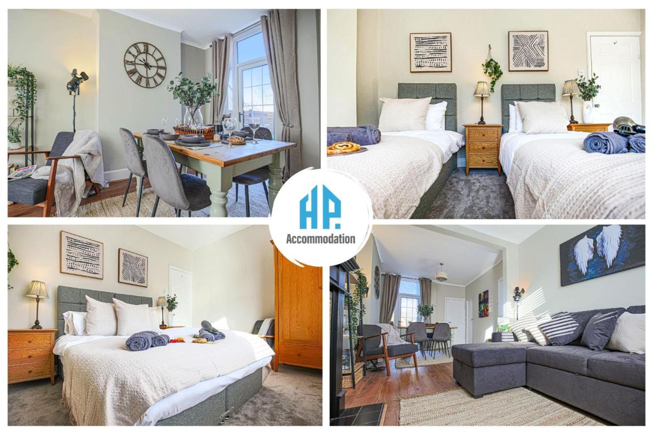 B&B Northampton - Two Bedroom Home in Northampton by HP Accommodation - Free Parking & WiFi - Bed and Breakfast Northampton