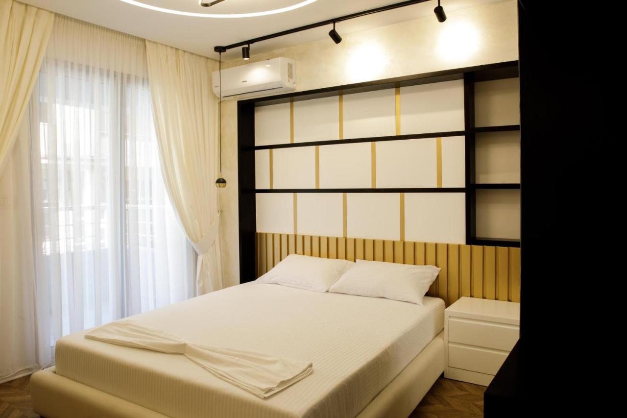 Studio Apartment with Balcony