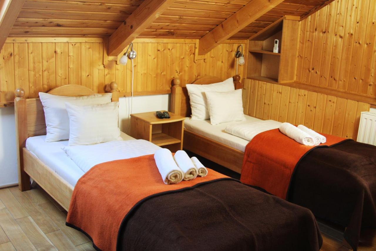 Twin Room with Bathroom