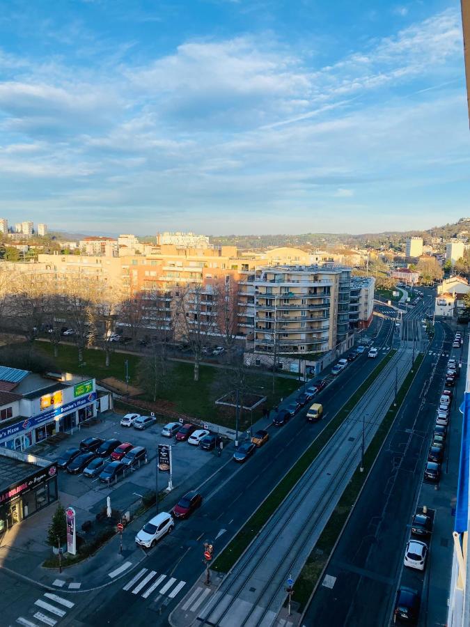 Bergson Top - Appart 80m2, 2 grandes chambres, entièrement rénovée et équipée, lumineux, WIFI, balcon, calme, vue imprenable - B&B