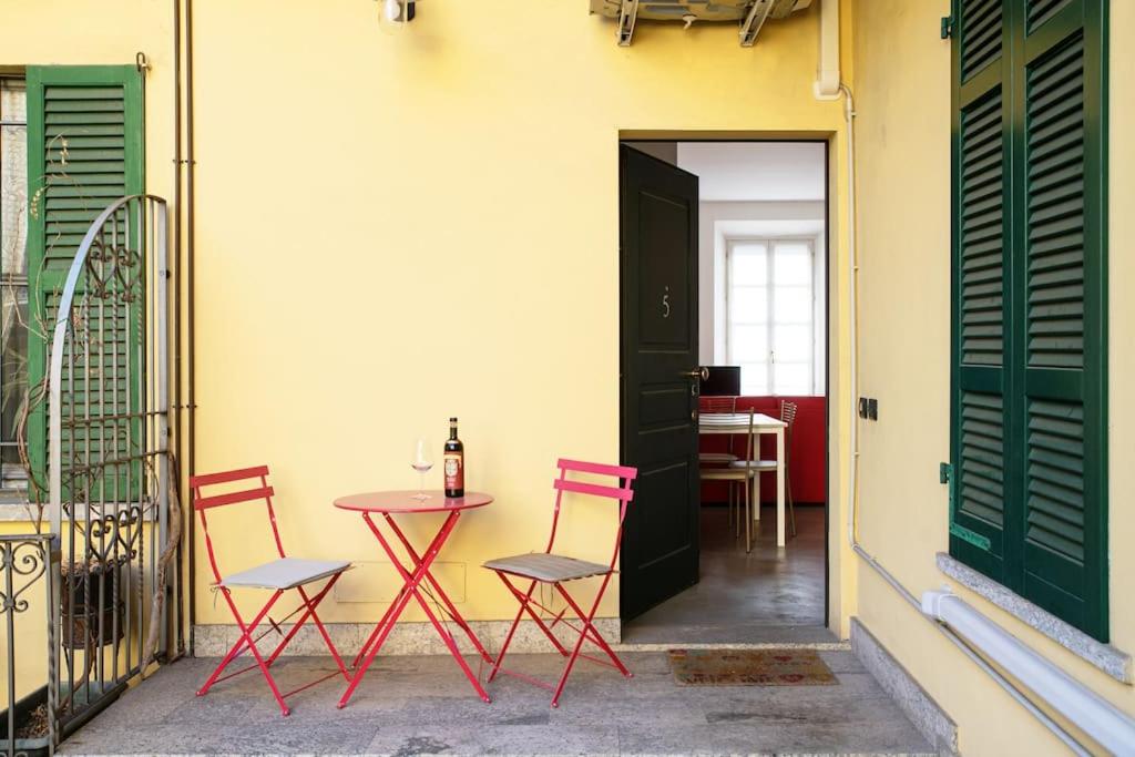 Be Happy - The House Of Travelers - B&B Como