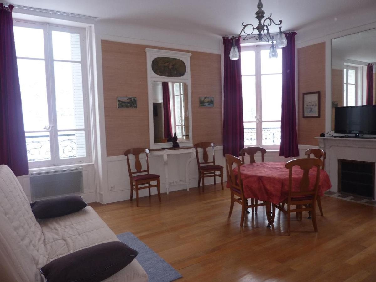 Mont-Dore: Beau T2 Centre 5 pers, Lumineux avec Wifi - FR-1-608-134 - B&B